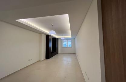 Apartment - Studio - 1 for rent in Viva Bahriyah - The Pearl Island - Doha