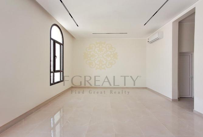 55076556 - Property Image 2
