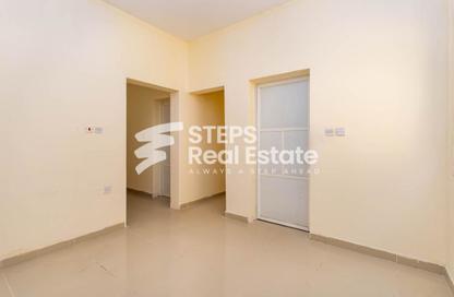 Labor Camp - Studio - 7+ Bathrooms for rent in East Industrial Street - Birkat Al Awamer - Al Wakra