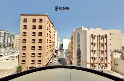Apartment - 1 - 2 for rent in Umm Ghwailina Comm - Umm Ghuwalina - Umm Ghuwailina - Doha