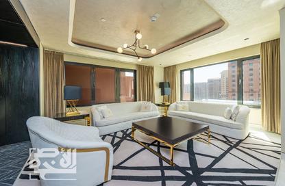 Apartment - 3 - 3 for rent in Tower 12 - Porto Arabia - The Pearl Island - Doha