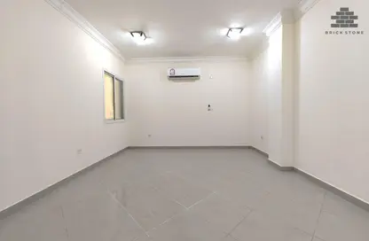 Apartment - 2 Bedrooms - 2 Bathrooms for rent in Muntazah 13 - Al Muntazah - Doha