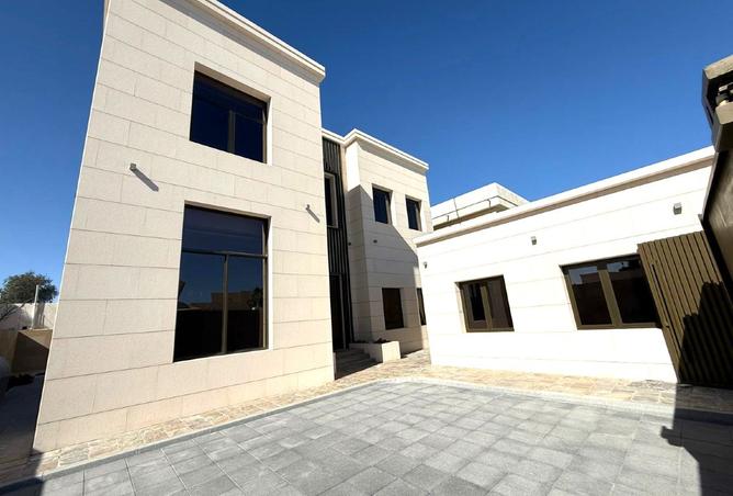 1000508 - Property Image 2