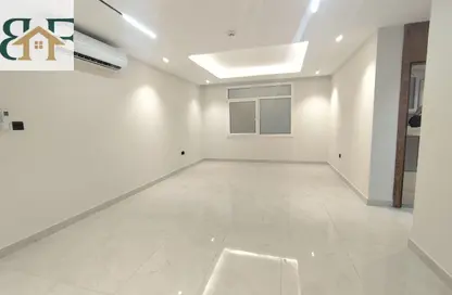 Apartment - 2 Bedrooms - 3 Bathrooms for rent in Al Mansoura - Al Mansoura - Doha