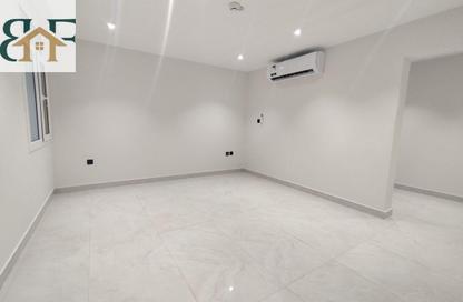 Apartment - 2 - 3 for rent in Al Mansoura - Al Mansoura - Doha