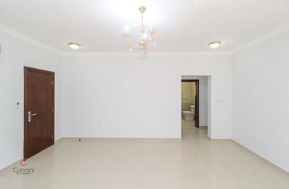 مجمع سكني - 4 غرف نوم - 4 حمامات للايجار في المعمورة - المعمورة - الدوحة