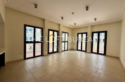 Apartment - 3 Bedrooms - 3 Bathrooms for sale in Mercato - Qanat Quartier - The Pearl Island - Doha