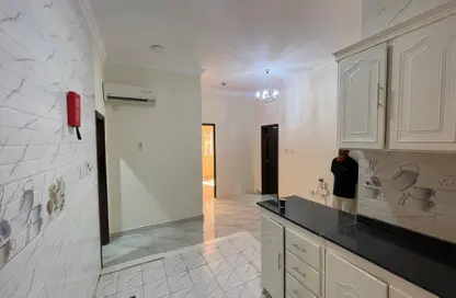 Apartment - 2 Bedrooms - 2 Bathrooms for rent in Muntazah 7 - Al Muntazah - Doha