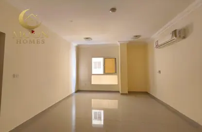 Apartment - 2 Bedrooms - 3 Bathrooms for rent in Al Mansoura - Al Mansoura - Doha