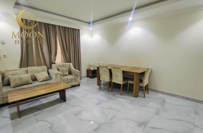 Apartment - 2 Bedrooms - 2 Bathrooms for rent in Umm Ghwailina Comm - Umm Ghuwalina - Umm Ghuwailina - Doha