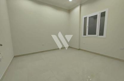 Apartment - 2 Bedrooms - 3 Bathrooms for rent in Al Nasr Street - Al Nasr - Doha