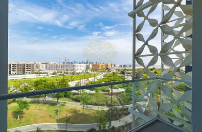 Apartment - 2 Bedrooms - 3 Bathrooms for sale in Crescent Building - Yasmeen City - Lusail