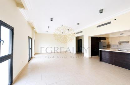 Apartment - 3 Bedrooms - 4 Bathrooms for rent in Carnaval - Qanat Quartier - The Pearl Island - Doha