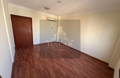 Apartment - 3 Bedrooms - 2 Bathrooms for rent in Le Mirage City Walk - Fereej Bin Mahmoud South - Fereej Bin Mahmoud - Doha