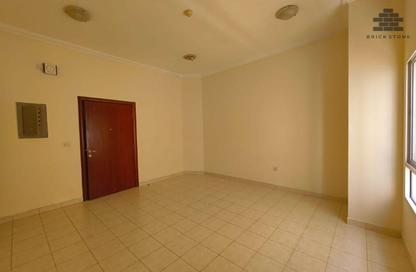 Apartment - 3 Bedrooms - 3 Bathrooms for rent in Muntazah 7 - Al Muntazah - Doha