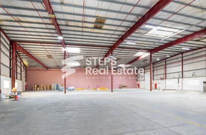 Warehouse - Studio - 1 for rent in Ras Abu Aboud - Doha