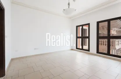 Apartment - 1 Bedroom - 2 Bathrooms for rent in Venezia - Qanat Quartier - The Pearl Island - Doha
