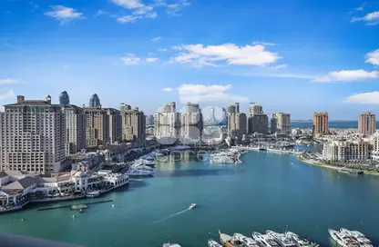 Apartment - 2 Bedrooms - 3 Bathrooms for rent in Tower 31 - Porto Arabia - The Pearl Island - Doha