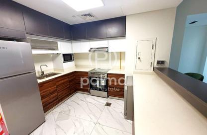 Apartment - 3 Bedrooms - 5 Bathrooms for rent in Crescent Building - Yasmeen City - Lusail