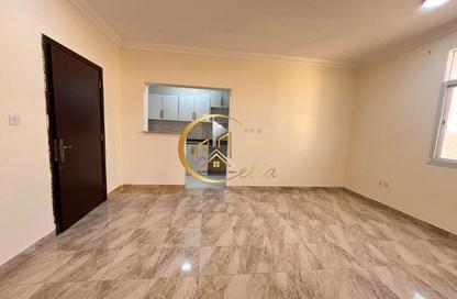 Apartment - 7+ Bedrooms - 7+ Bathrooms for rent in Souk Al gharaffa - Al Gharrafa - Doha