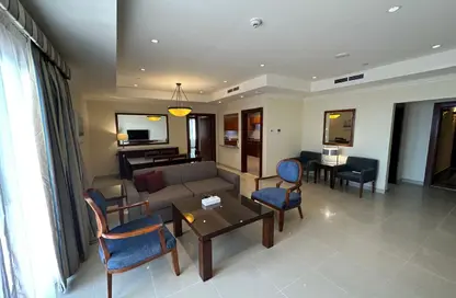 Apartment - 2 Bedrooms - 2 Bathrooms for rent in Tower 27 - Porto Arabia - The Pearl Island - Doha