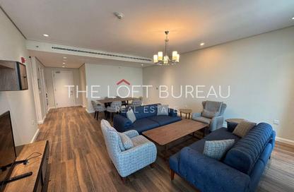 Apartment - 2 Bedrooms - 4 Bathrooms for sale in Floresta Gardens - Floresta Gardens - The Pearl Island - Doha