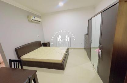 Villa - Studio - 1 Bathroom for rent in Bu Hamour Street - Abu Hamour - Doha