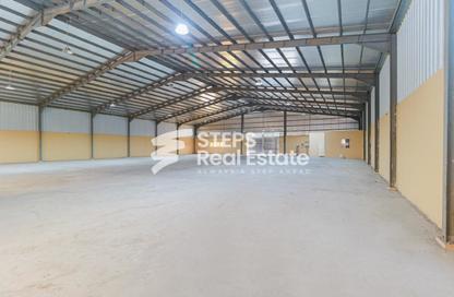 Warehouse - Studio - 1 for rent in East Industrial Street - Birkat Al Awamer - Al Wakra