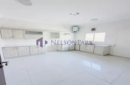 Staff Accommodation - Studio - 5 Bathrooms for rent in Umm Qarn - Al Daayen
