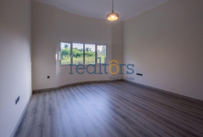 1003928 - Property Image 3