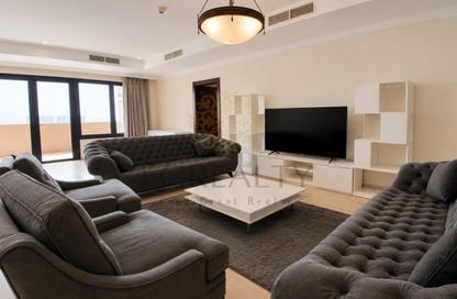 Apartment - 2 Bedrooms - 4 Bathrooms for rent in East Porto Drive - Porto Arabia - The Pearl Island - Doha
