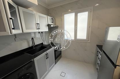 Apartment - 2 Bedrooms - 2 Bathrooms for rent in Umm Ghwailina Comm - Umm Ghuwalina - Umm Ghuwailina - Doha