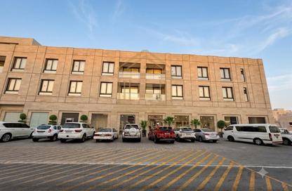 Shop - Studio - 1 Bathroom for rent in Salwa Road - Al Aziziyah - Doha