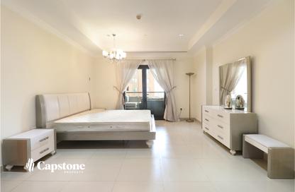 Apartment - 1 Bedroom - 2 Bathrooms for rent in East Porto Drive - Porto Arabia - The Pearl Island - Doha Apartment - 1 Bedroom - 2 Bathrooms for rent in East Porto Drive - Porto Arabia - The Pearl Island - Doha
