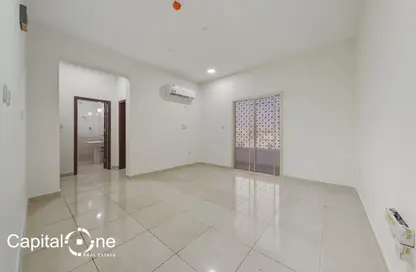 Apartment - 2 Bedrooms - 1 Bathroom for rent in Ammar Bin Yasser Street - Al Aziziyah - Doha