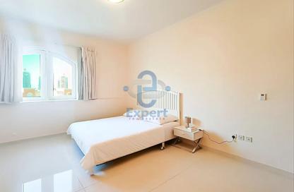 Apartment - 2 Bedrooms - 3 Bathrooms for sale in Viva West - Viva Bahriyah - The Pearl Island - Doha