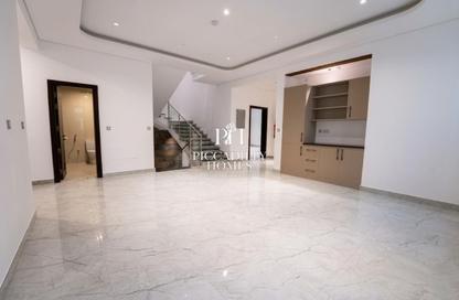 Villa - 7 Bedrooms - 7 Bathrooms for rent in Al Kheesa - Al Kheesa - Umm Salal Mohammed
