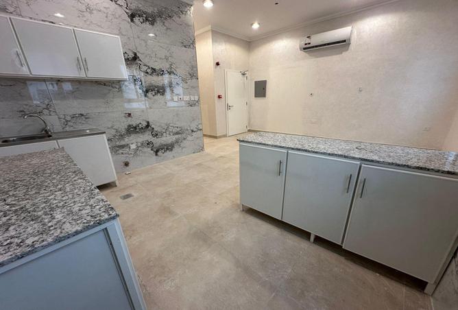 53004254 - Property Image 3