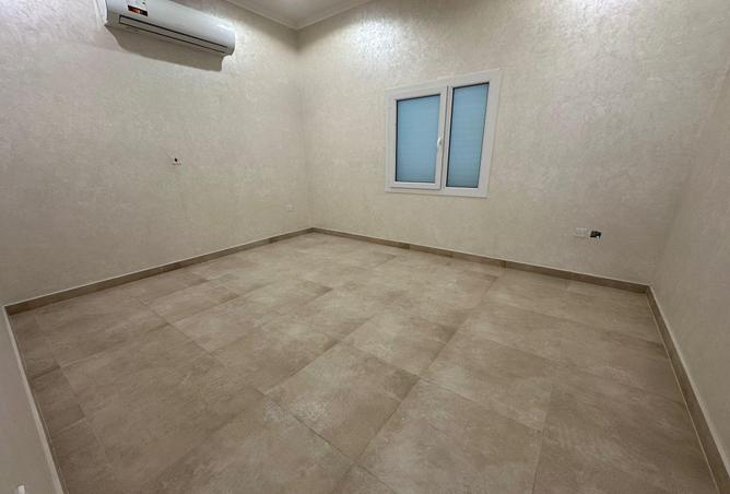 53004254 - Property Image 2