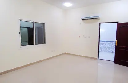 شقة - 2 غرف نوم - 2 حمامات للايجار في كاب 36 - عين خالد - الدوحة