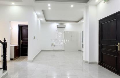 Villa - 5 Bedrooms - 6 Bathrooms for rent in Al Ebb - Al Kheesa - Umm Salal Mohammed