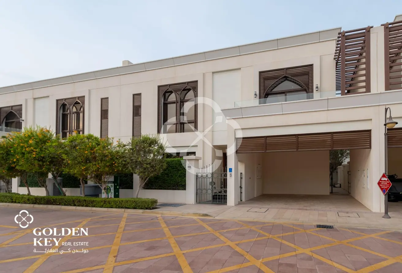 63810179 - Property Main Image