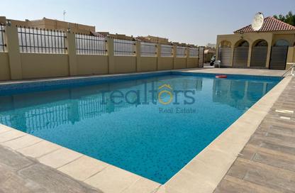 مجمع سكني - 3 - 3 للايجار في شارع عقبة بن نافع - طريق المطار القديم - الدوحة