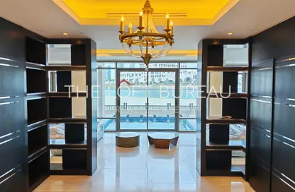 Villa - 5 Bedrooms - 7 Bathrooms for rent in Abraj Bay - Abraj Quartiers - The Pearl Island - Doha