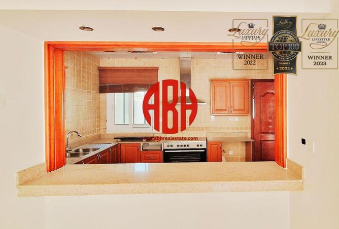 1002592 - Property Image 2