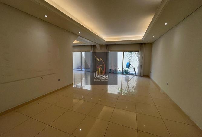 54928198 - Property Image 2