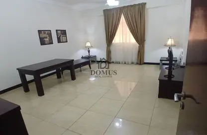 شقة - 2 غرف نوم - 2 حمامات للايجار في شارع الزبير بكار - السد - الدوحة