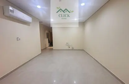 شقة - 3 غرف نوم - 3 حمامات للايجار في شارع المطار القديم - طريق المطار القديم - الدوحة