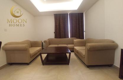 Apartment - 1 Bedroom - 1 Bathroom for rent in Umm Ghuwailina 4 - Umm Ghuwailina - Doha