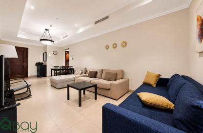 Apartment - 1 Bedroom - 2 Bathrooms for rent in East Porto Drive - Porto Arabia - The Pearl Island - Doha
